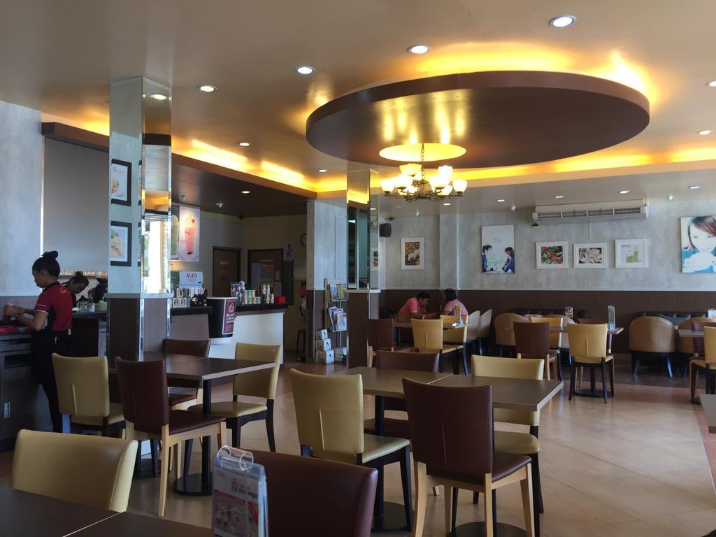 The Lephant Hotel Сурат Тхани Екстериор снимка